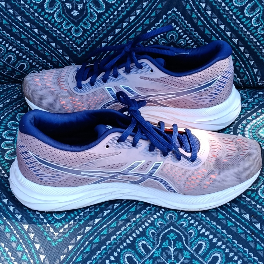Asics running shoes size 8.5